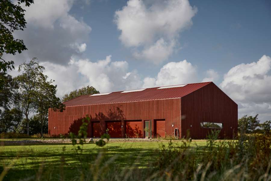 A house so red even Snoopy would “dream” of it,